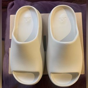 Bone Kids Yeezy Slides